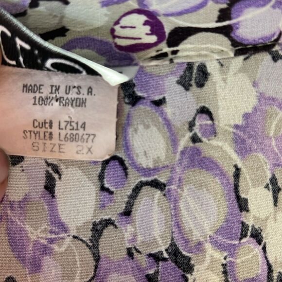 Clio II Multicolored Blouse size 2x button down - Picture 5 of 9